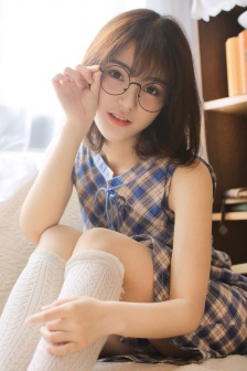 牛爷爷大战小丽的本谁画的